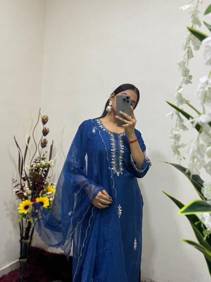 Embroidered kurta set with dupatta