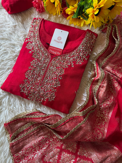 Red Embroidered kurta set with dupatta