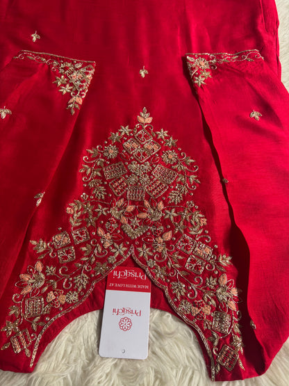 Red Embroidered kurta set with dupatta