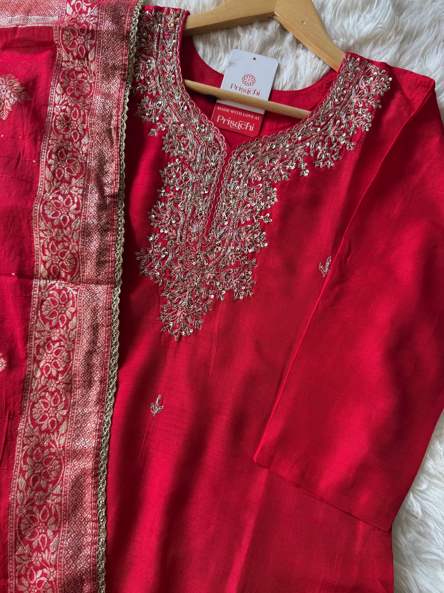 Red Embroidered kurta set with dupatta