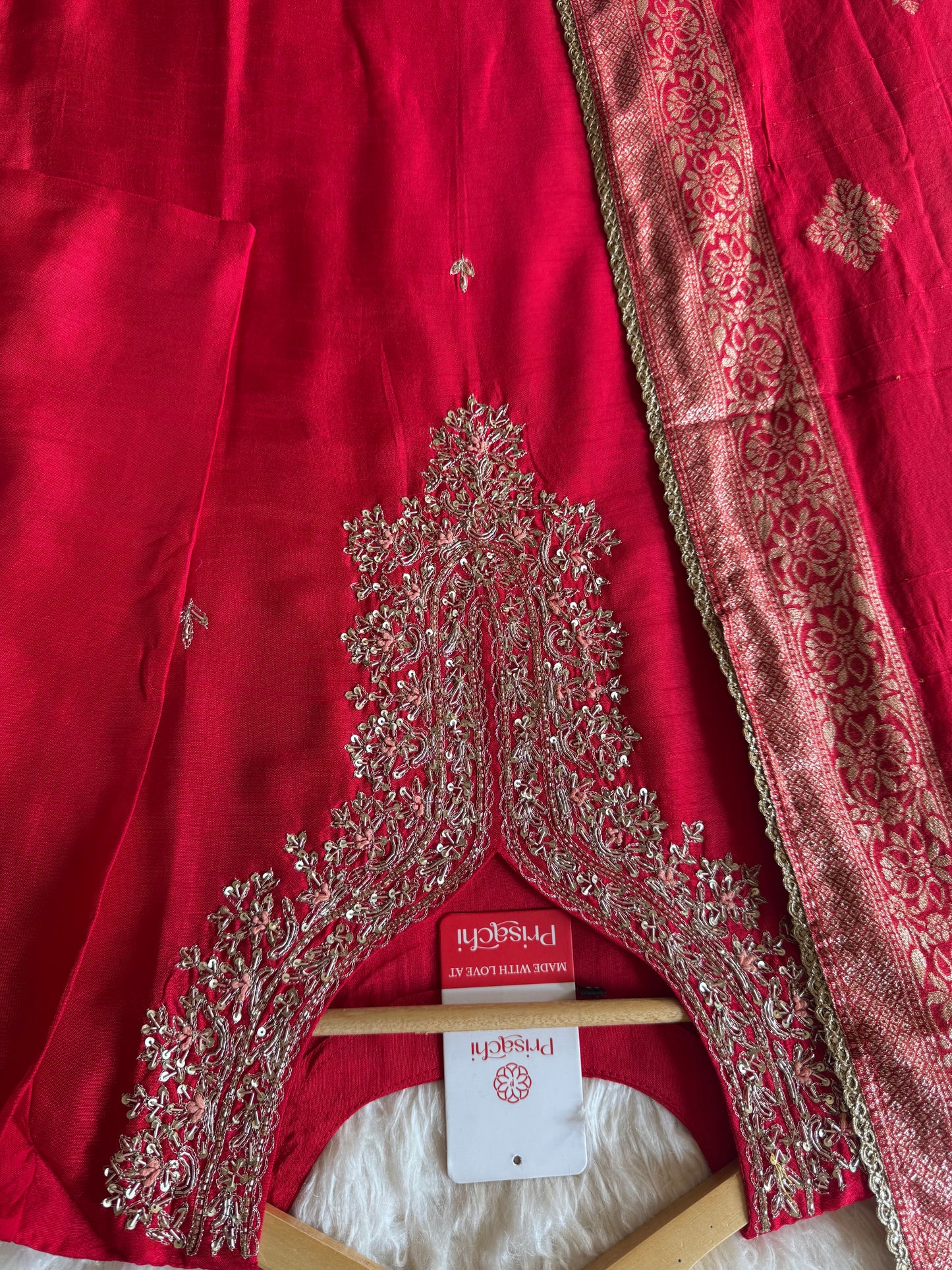 Red Embroidered kurta set with dupatta