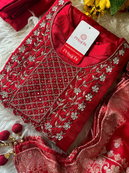 Red Embroidered kurta set with dupatta