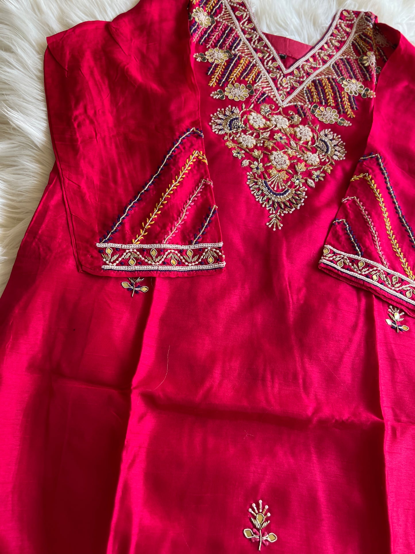 Pink V-Neck embroidered kurta set with dupatta