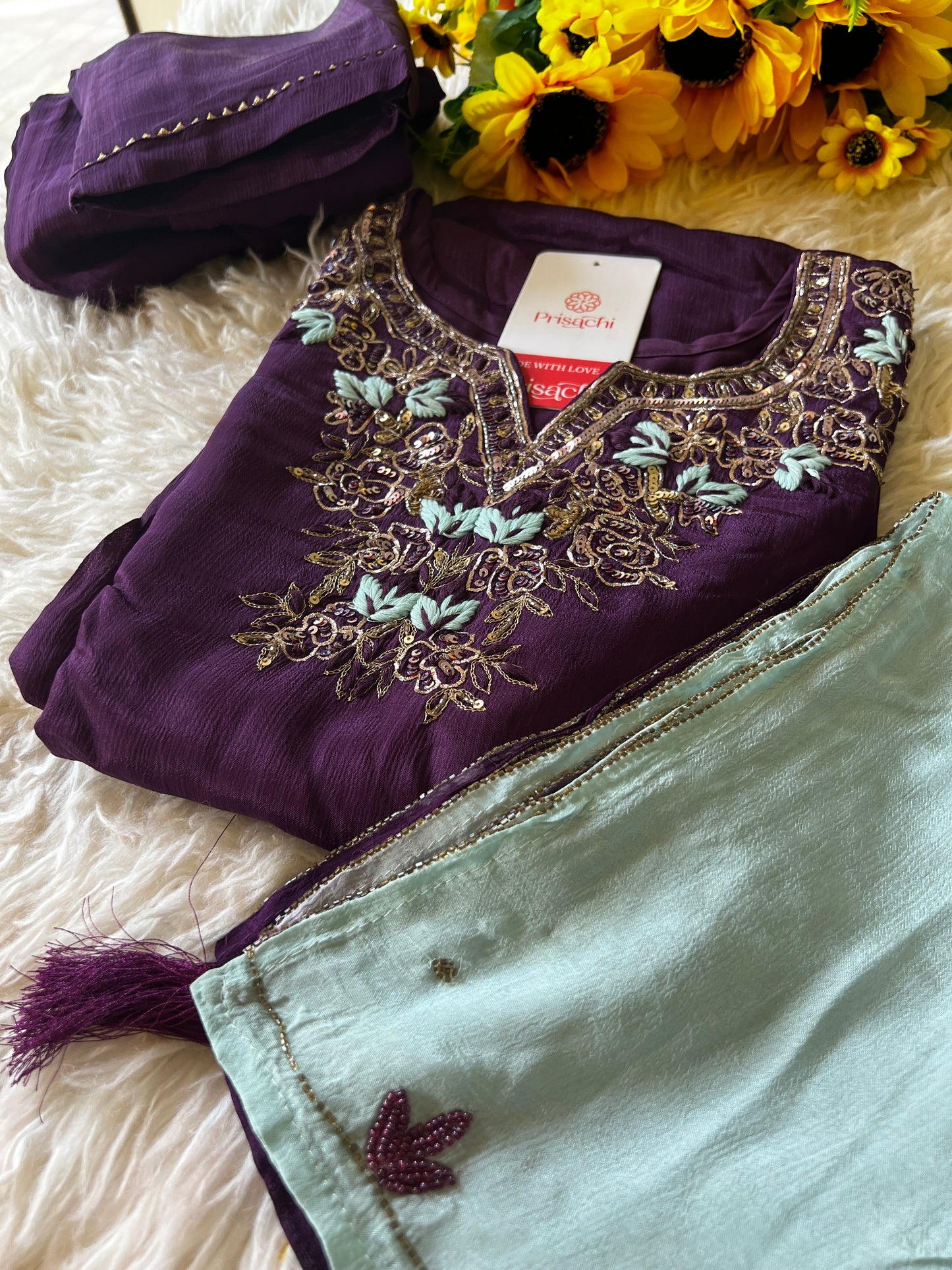 Purple Embroidered kurta set with dupatta with Zardosi work