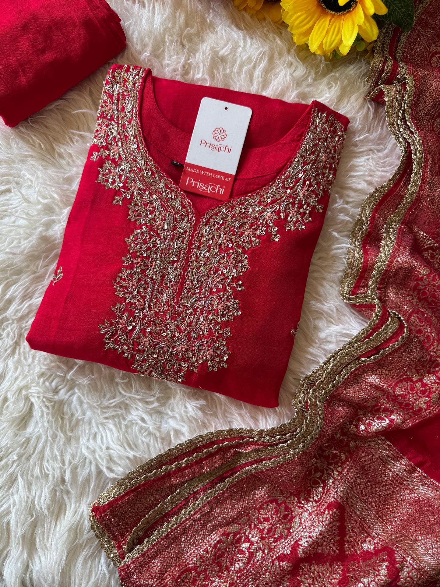 Red Embroidered kurta set with dupatta