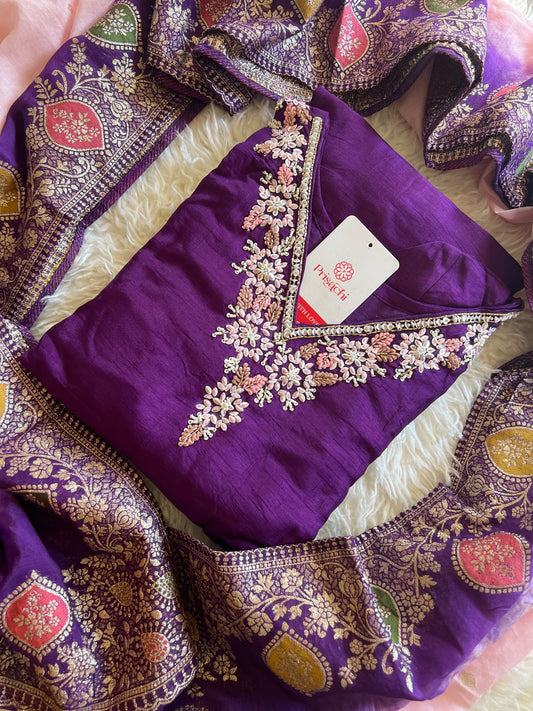 Purple Embroidered kurta set with dupatta with Zardosi work