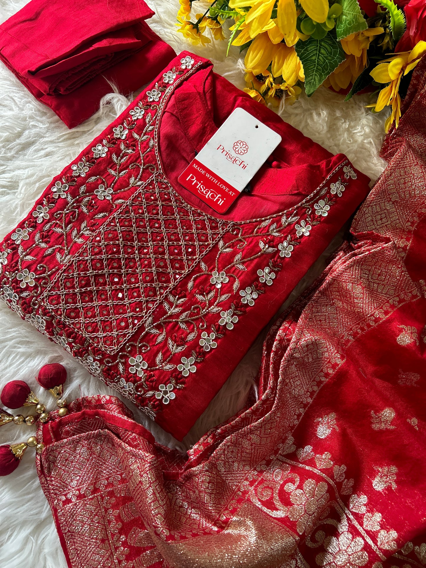 Red Embroidered kurta set with dupatta