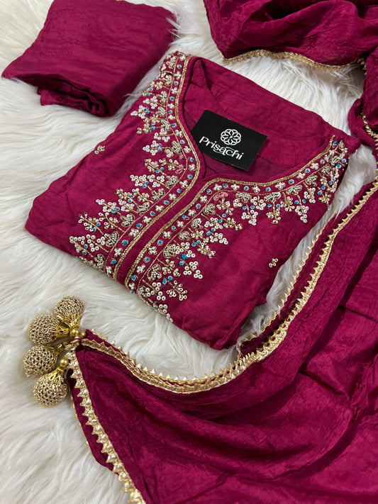 Pink embroidered Pakistani kurta set with dupatta - Prisachi Official