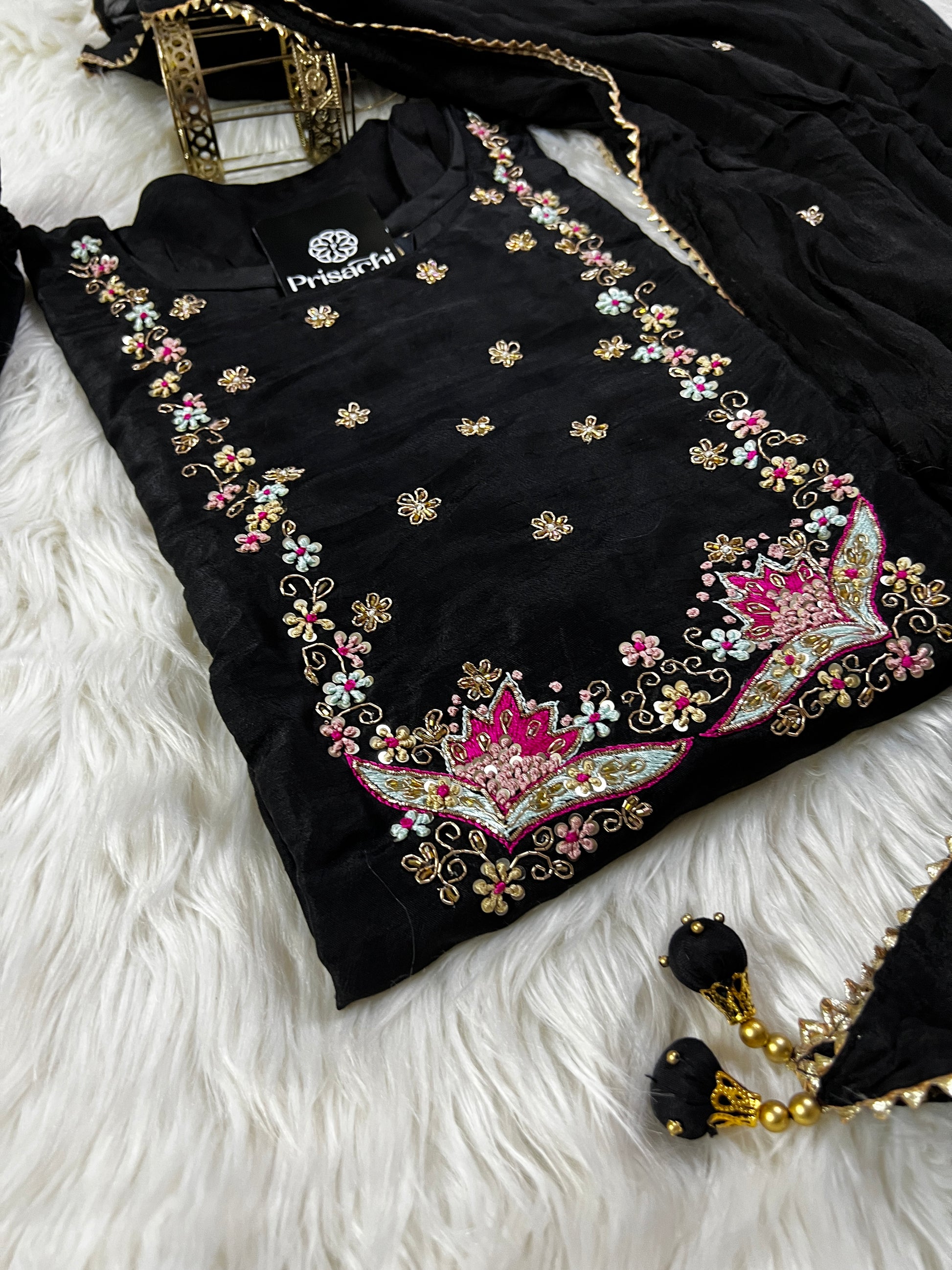 Black embroidered silk kurta set with dupatta - Prisachi Official