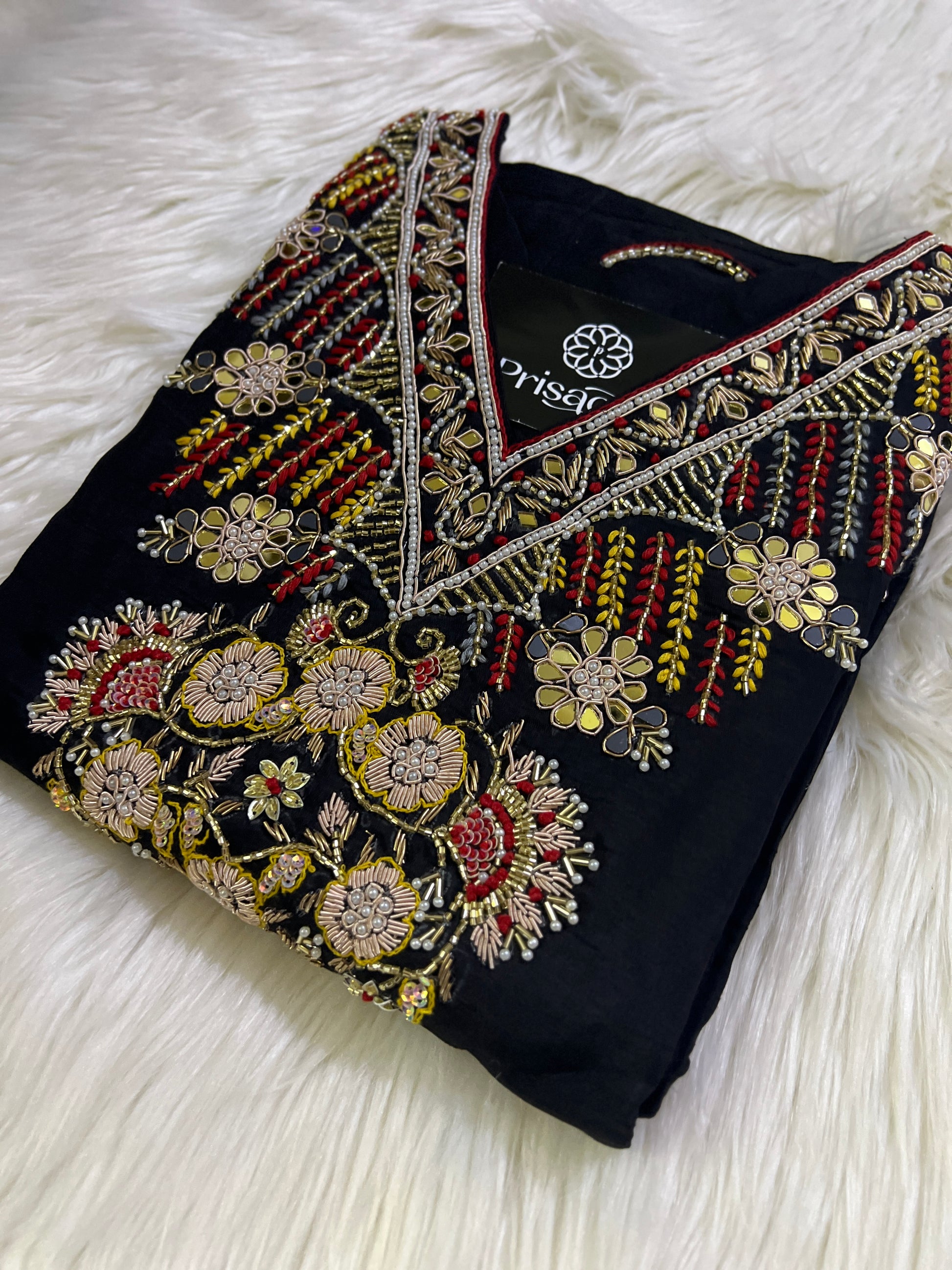 Black embroidered kurta set with organza dupatta - Prisachi Official