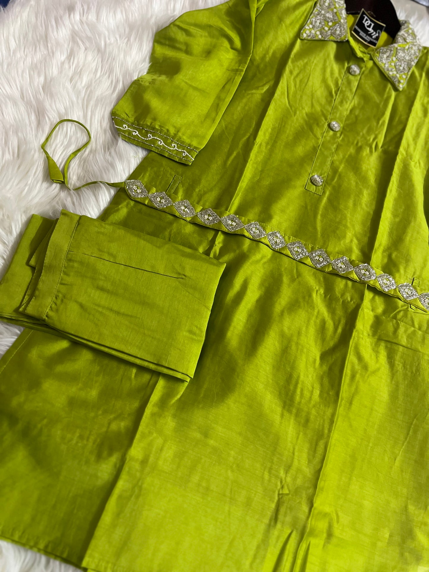 Green co-ord set dress with belt - Prisachi Official