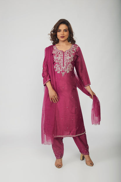 Pink Silk Embroidered Kurta Set - prisachiofficial