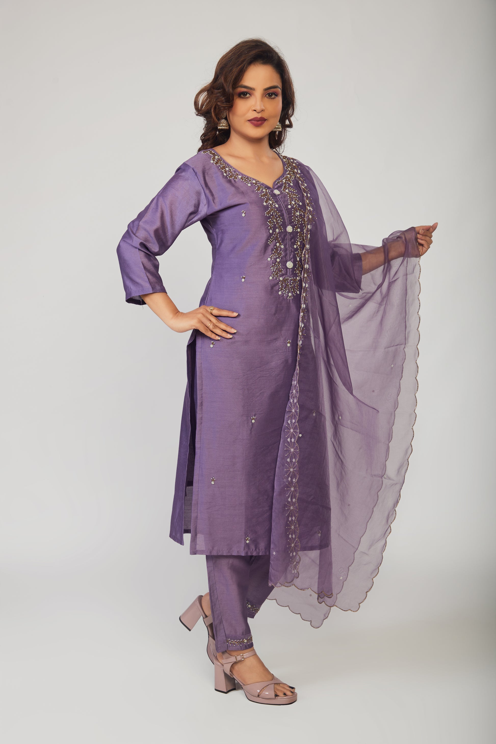 Purple embroidered kurta set with dupatta - prisachiofficial